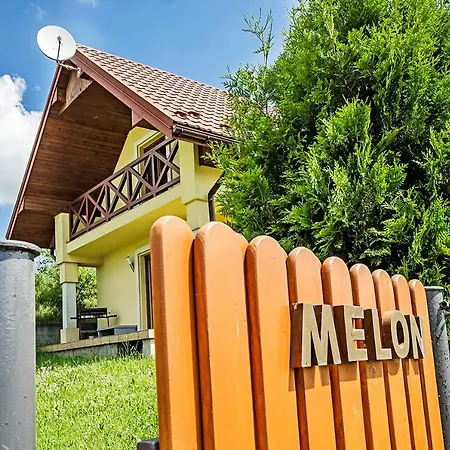 Letniskowy Melon House Holiday home *